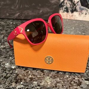 Authentic Tory Burch Pink Acetate Oversized Square Sunglasses Gold Gancini Logo